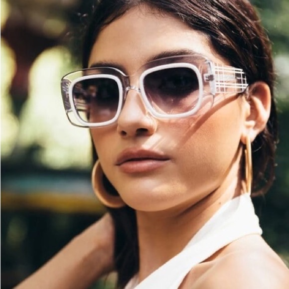 Cult Gaia Meira Clear Retro Sunglasses - Picture 1 of 9